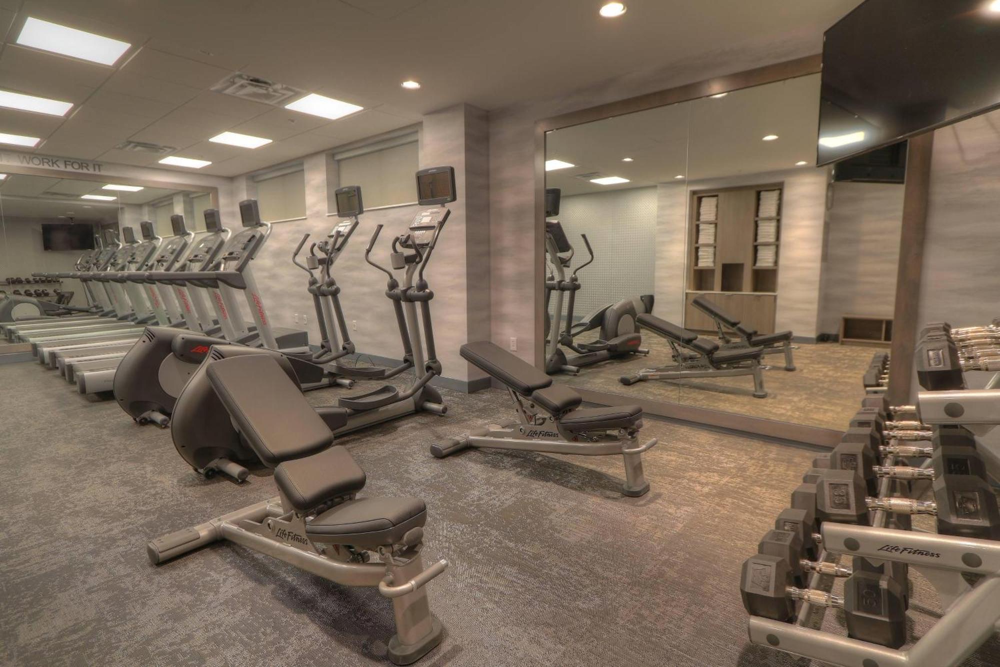 Fairfield & By Marriott Downtown Hotel 3*