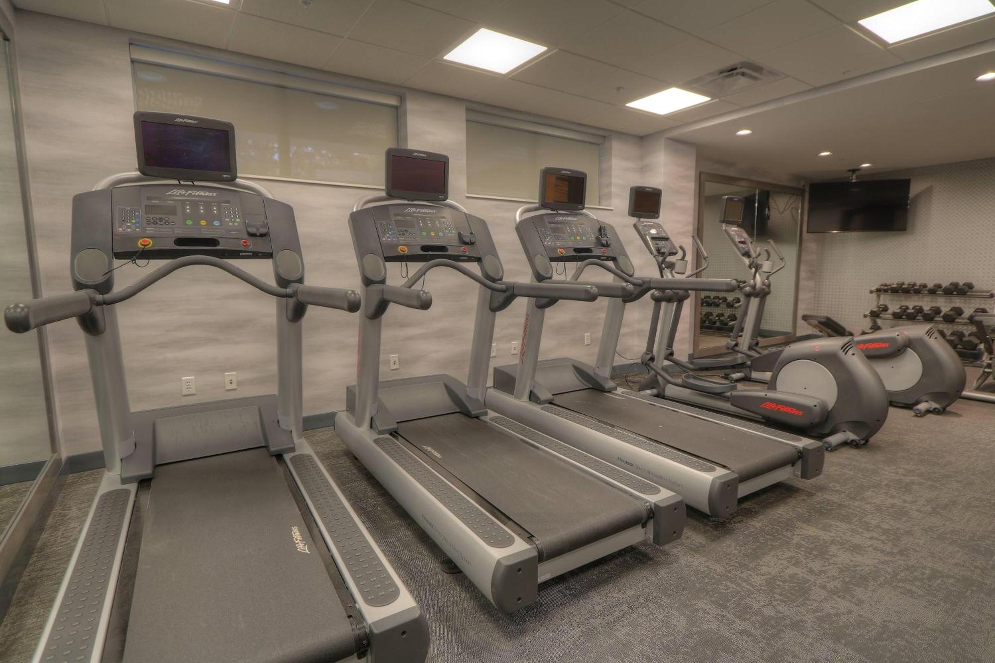 Hotel Fairfield & By Marriott Downtown 3*